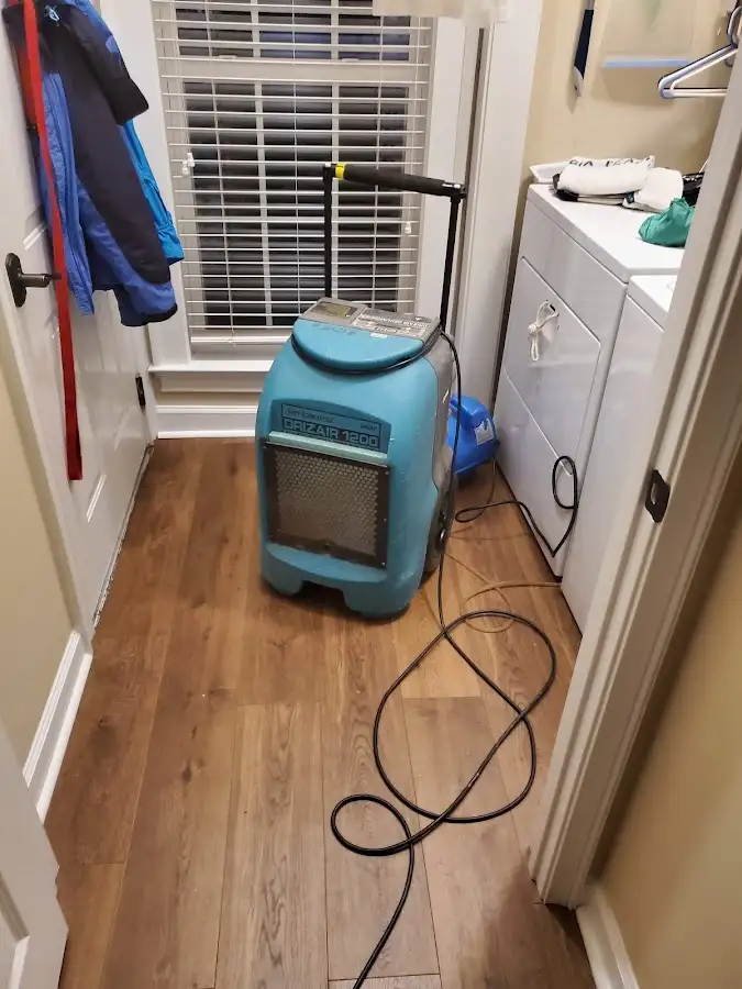 Commercial dehumidifier deployed for Crawl Space Restoration in Ardmore